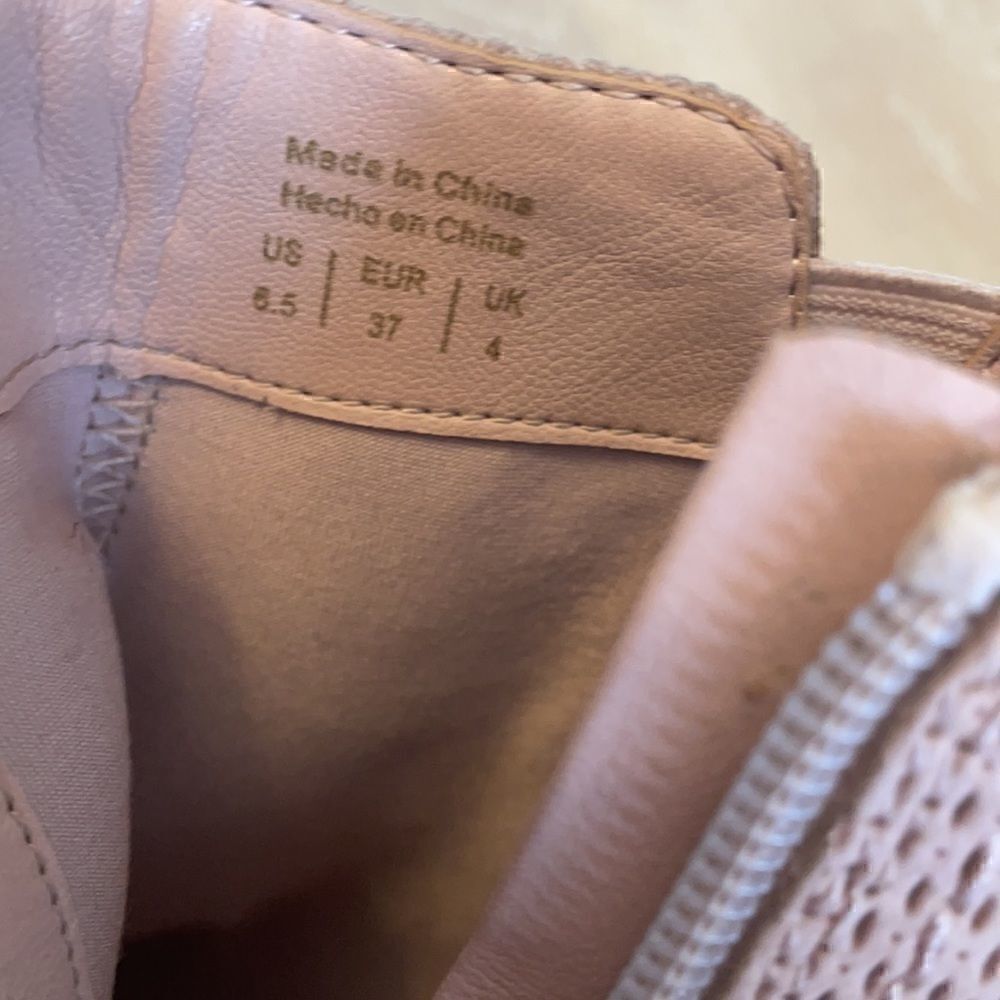 Aldo Pink Suede Booties - Size 6.5 - Picture 10 of 10